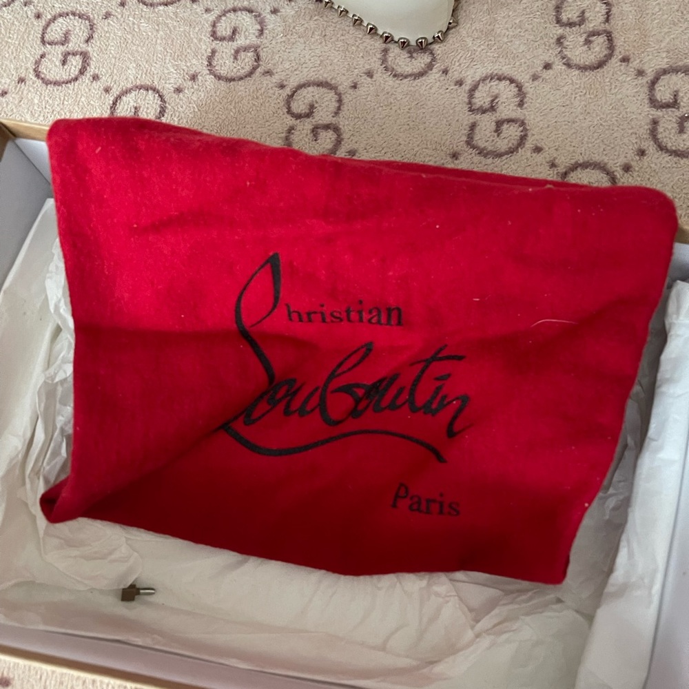 Off white Dorispiky 100 Speechio Heel size 38  Christian Louboutin lightly worn.